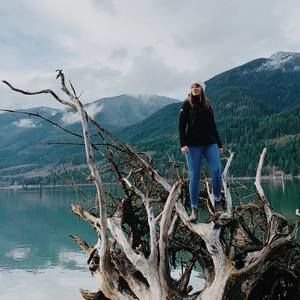 Meet your Posher, Lili-anne